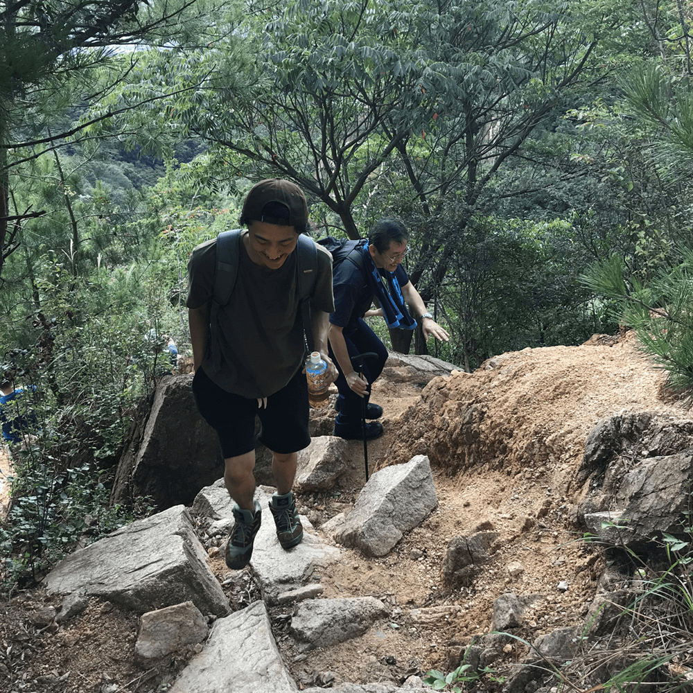 結構、急な坂です。