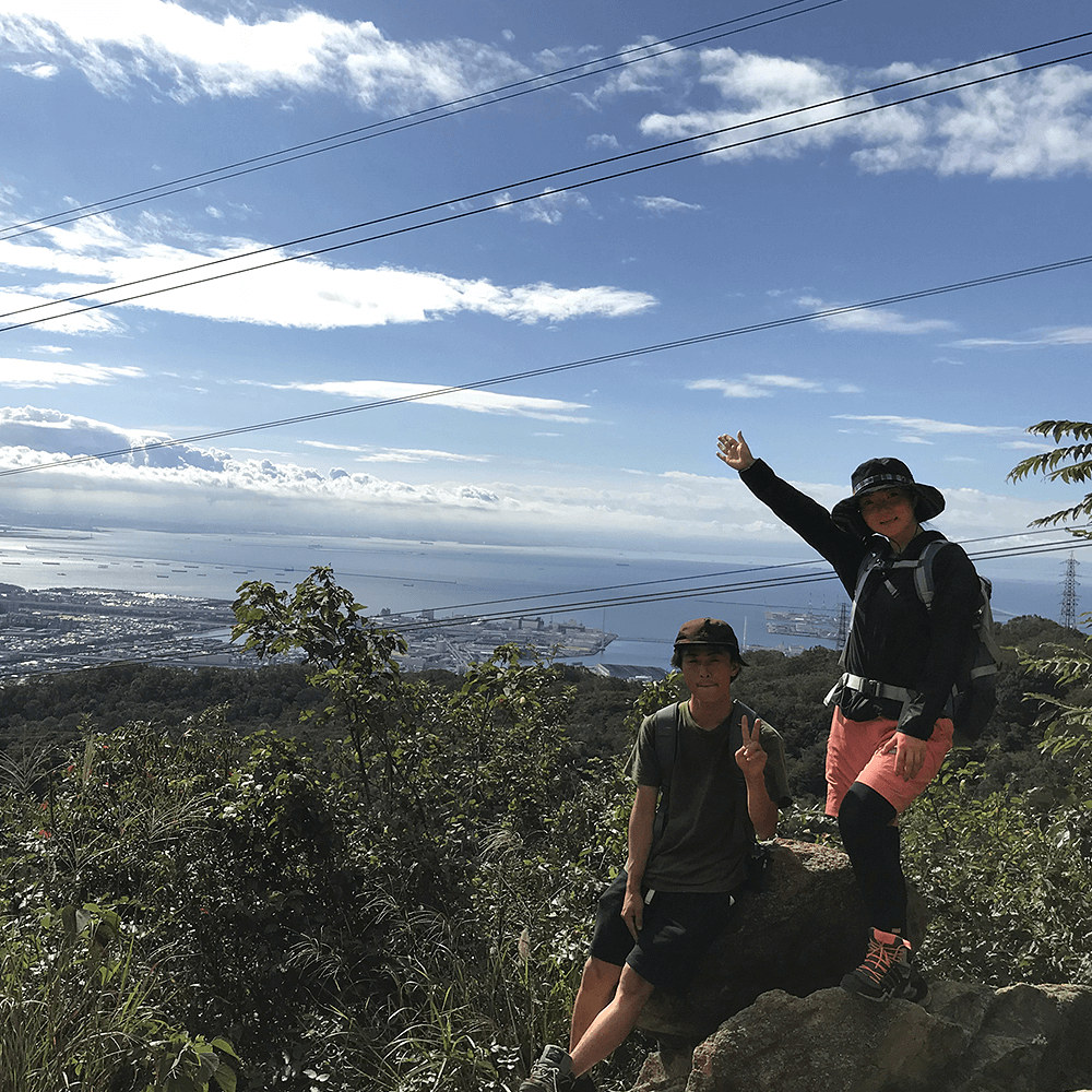 イエーイ六甲山最高～